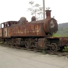 02 – Locomotiva abandonada na Estação do Pocinho. 2006. Foto Luís Canotilho