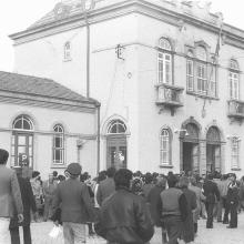 15 – Mário Soares na Estação de Bragança durante a sua primeira Presidência Aberta em 1987. Foto Jorge Morais