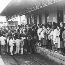 16 – Mário Soares na Estação de Bragança durante a sua primeira Presidência Aberta em 1987. Foto Jorge Morais